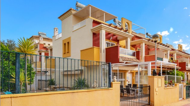 Maison de ville - Revente - Orihuela Costa -
            Villamartín