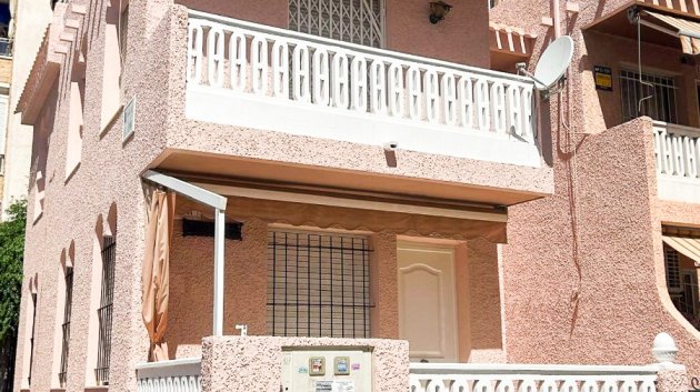 Maison de ville - Revente -
                Torrevieja - ML-17102