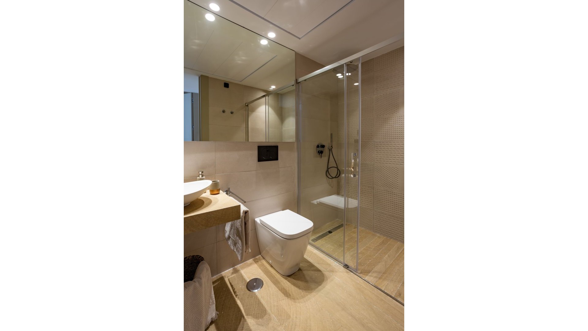 New Build - Apartments -
La Finca Golf