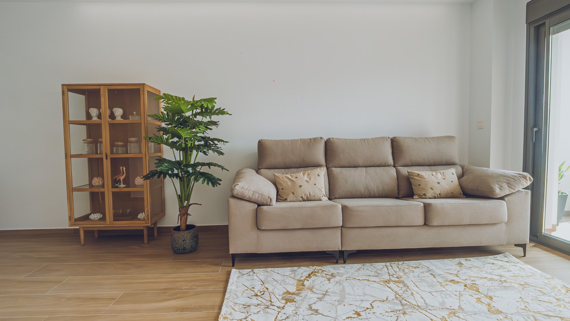 New Build - Apartments -
Redován