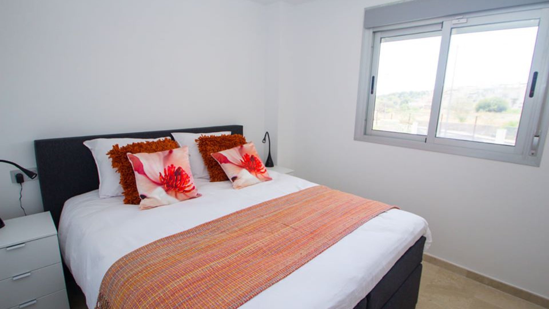 New Build - Apartments -
Res. Las Filipinas