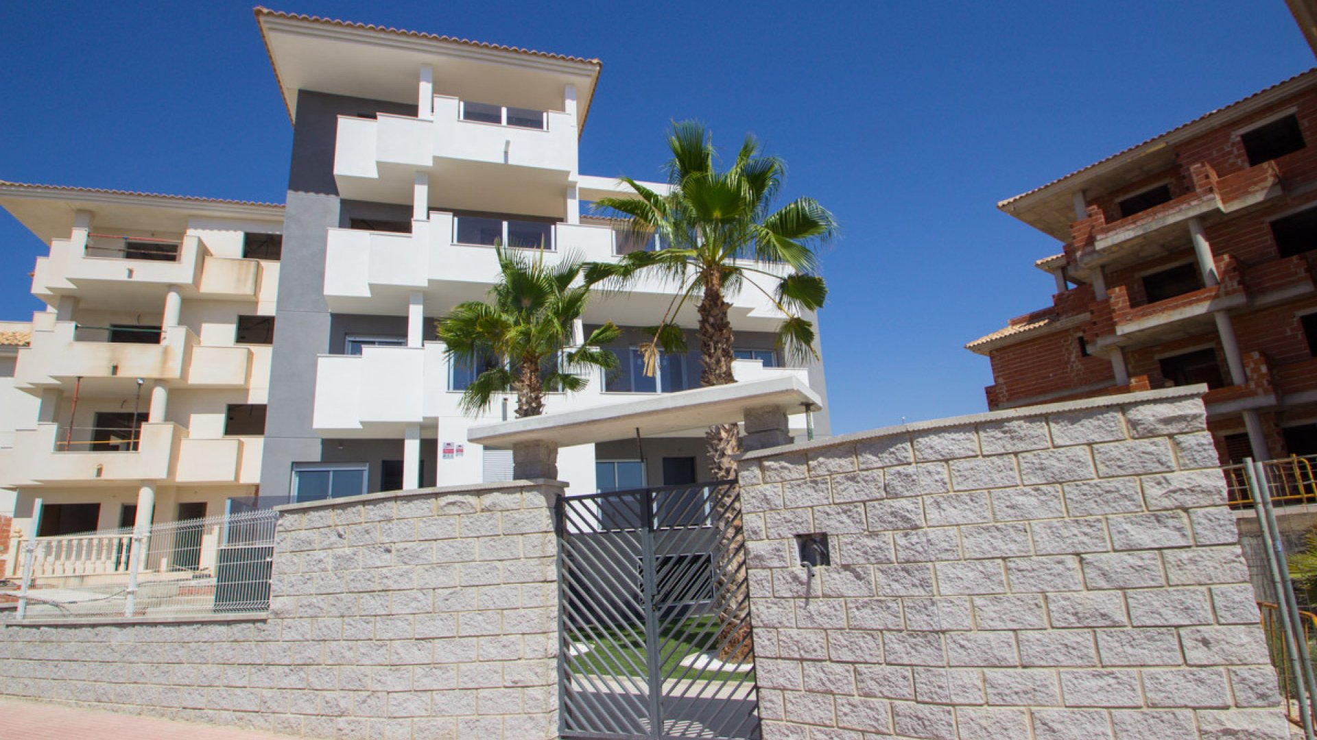 New Build - Apartments -
Res. Las Filipinas