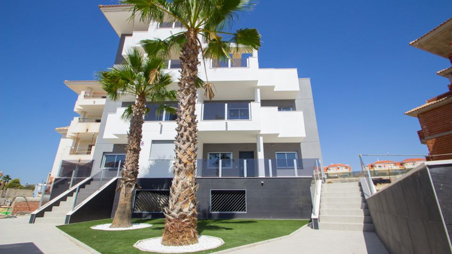 New Build - Apartments -
Res. Las Filipinas