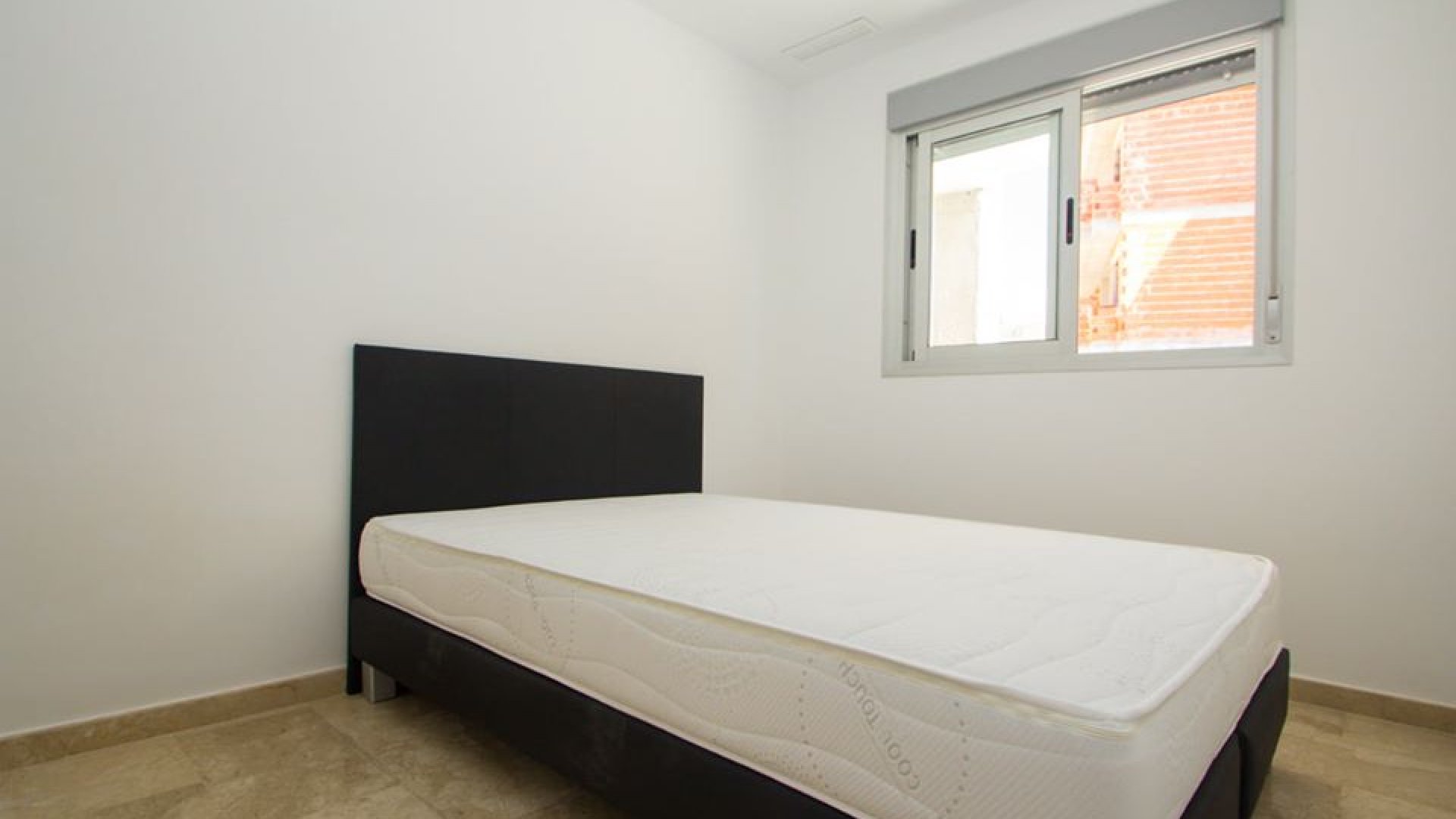 New Build - Apartments -
Res. Las Filipinas