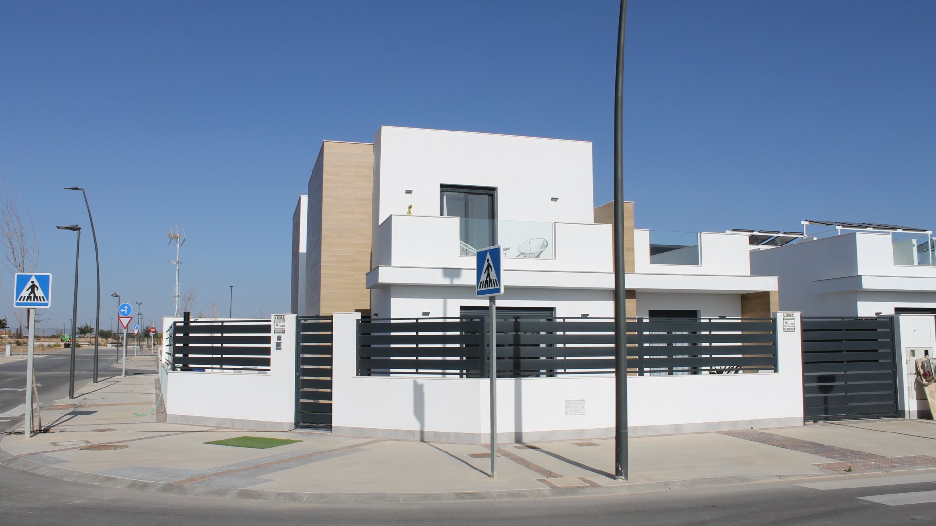 New Build - Townhouse -
Roldán