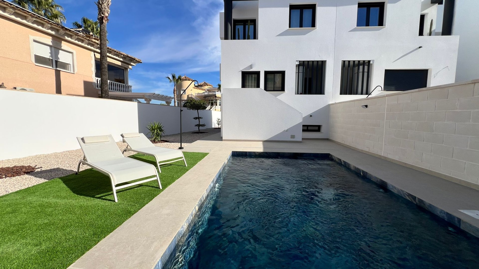 New Build - Villa -
Benferri