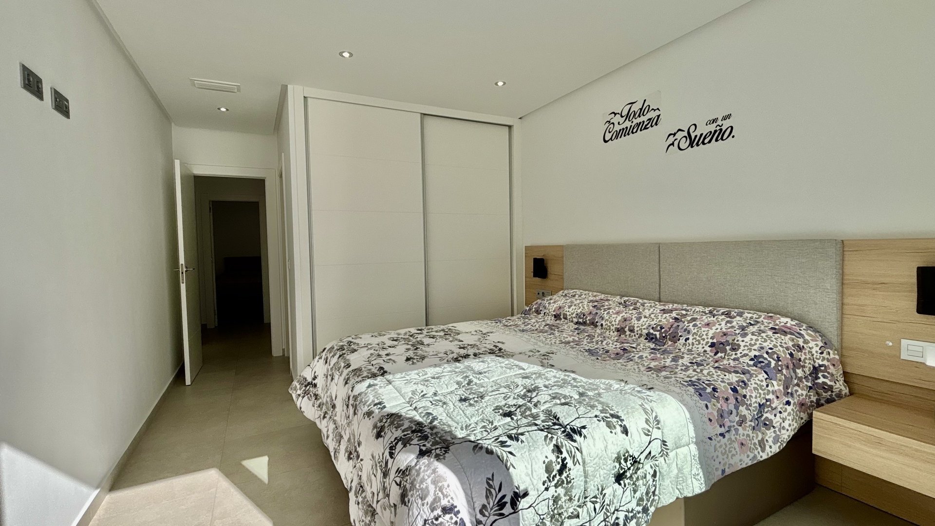 Nouvelle construction - Villa -
Benijofar