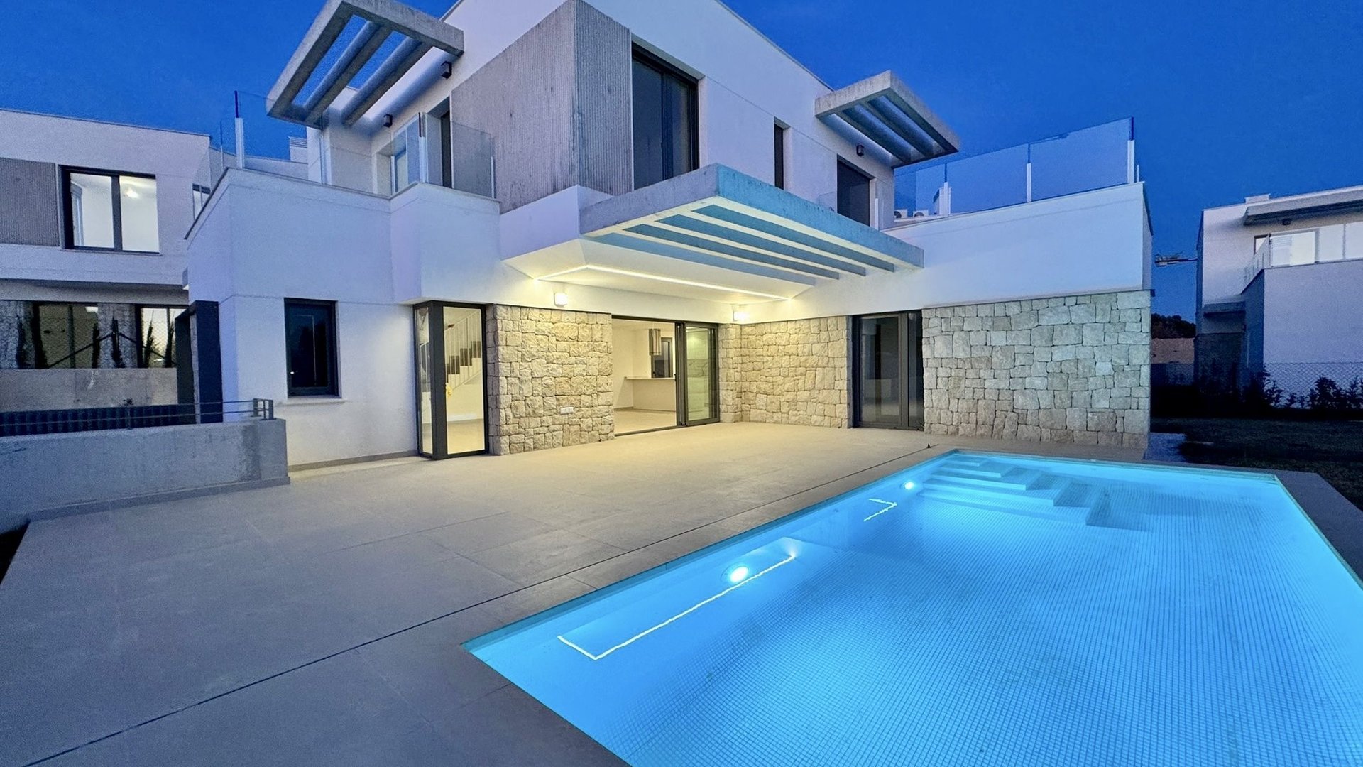 Nouvelle construction - Villa -
Finestrat