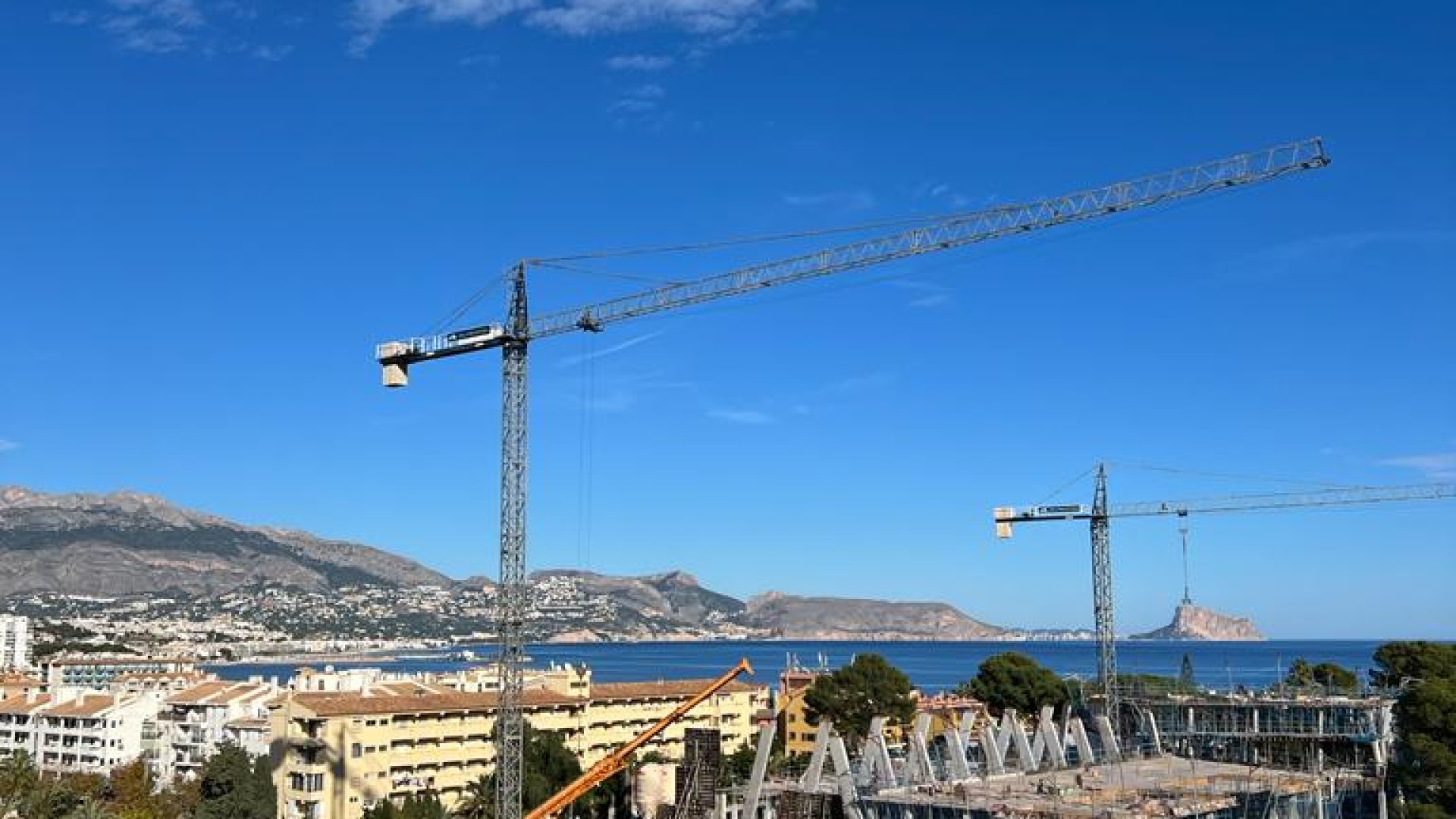 Obra nueva - Apartamentos -
Alfas del Pí - Alfaz del Pi