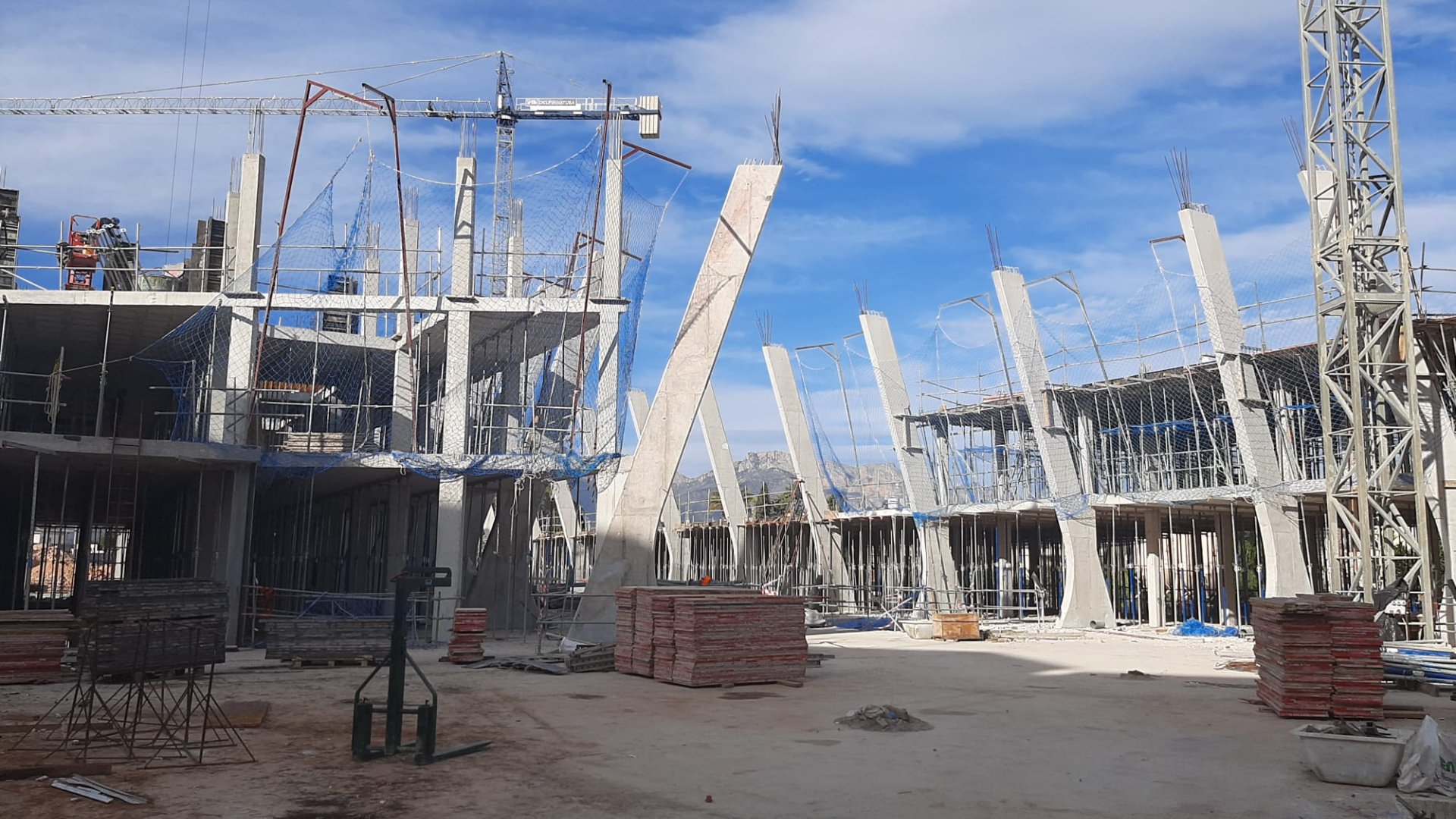 Obra nueva - Apartamentos -
Alfas del Pí - Alfaz del Pi