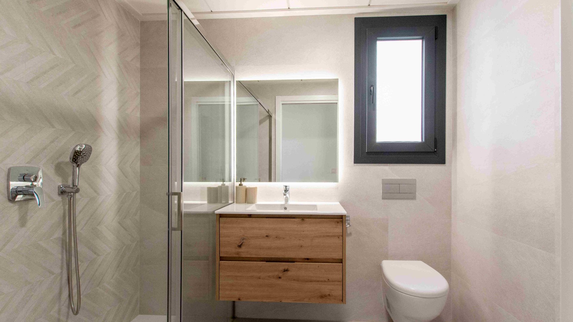 Obra nueva - Apartamentos -
Finestrat