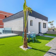 Obra nueva - Apartamentos -
Guardamar del Segura