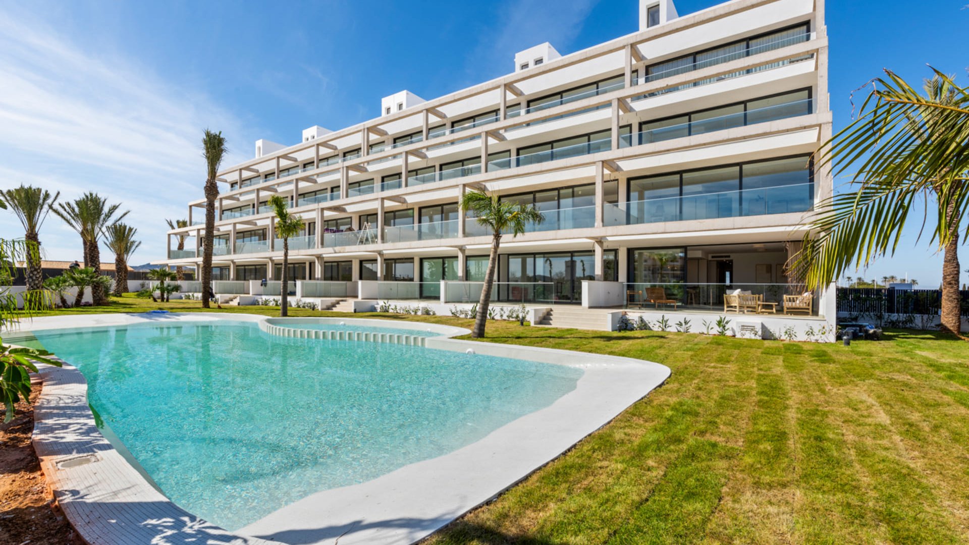Obra nueva - Apartamentos -
Islas Menores