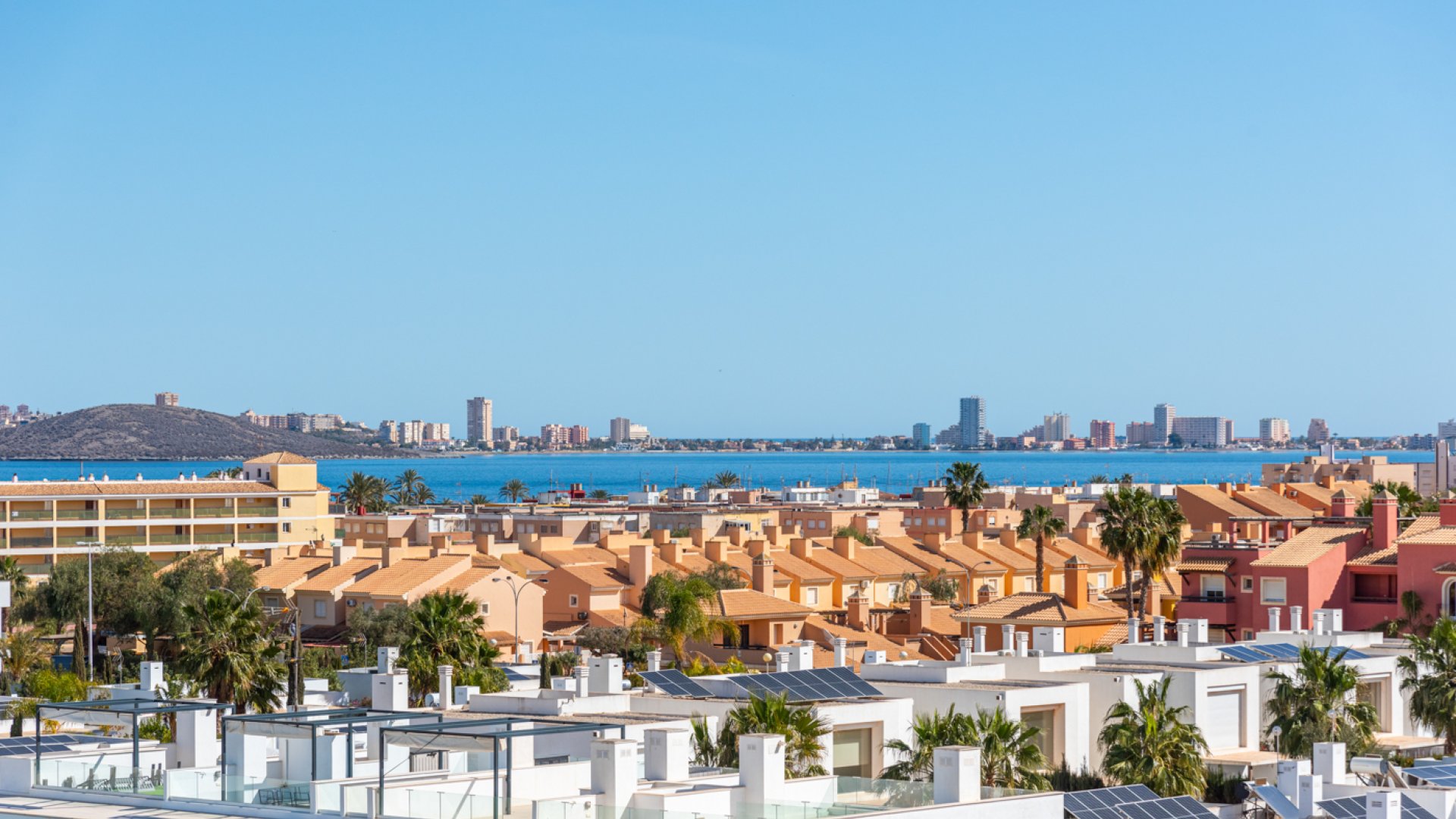 Obra nueva - Apartamentos -
Islas Menores