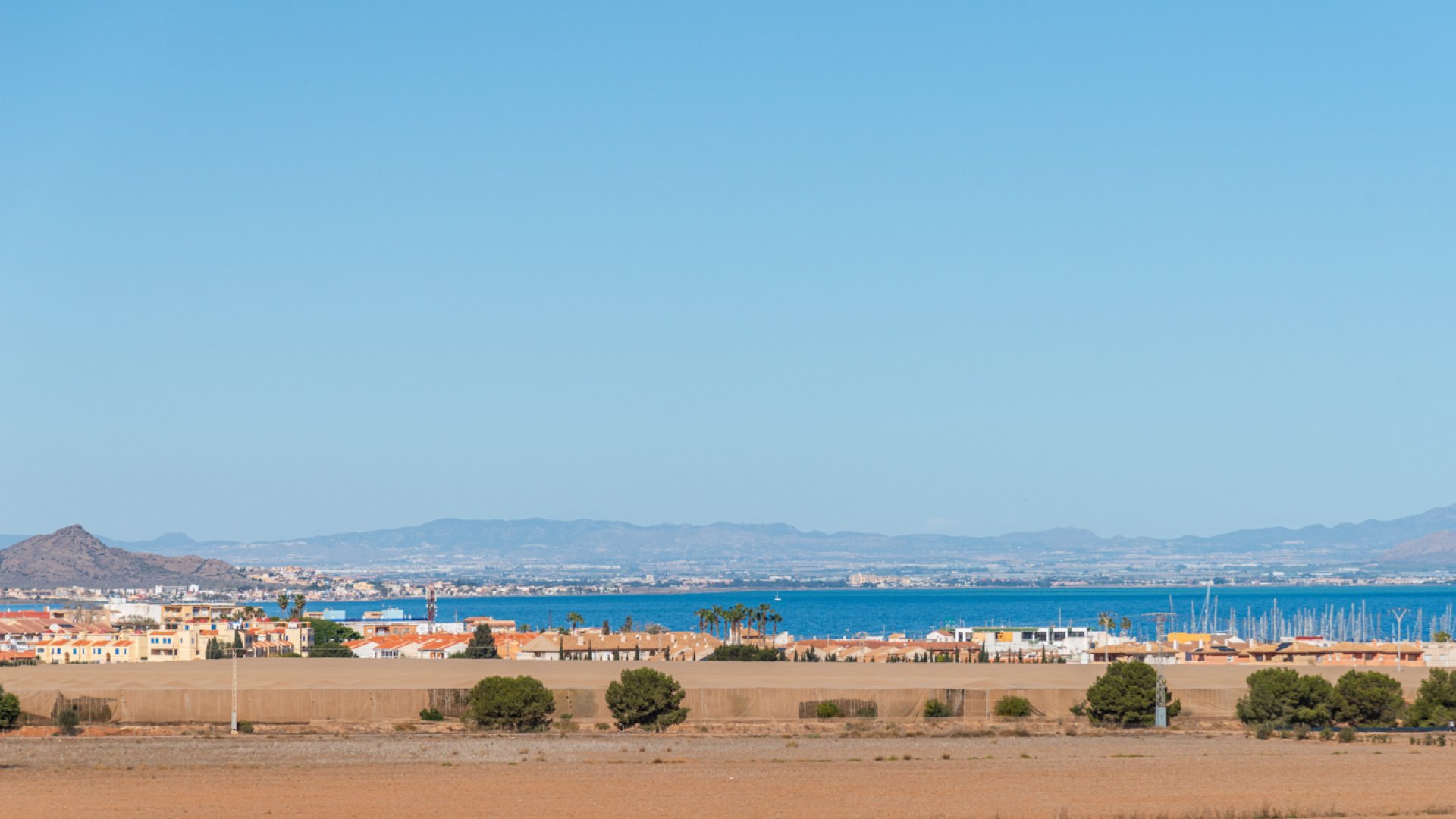 Obra nueva - Apartamentos -
Islas Menores
