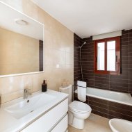 Obra nueva - Apartamentos -
Jerónimo y Avileses