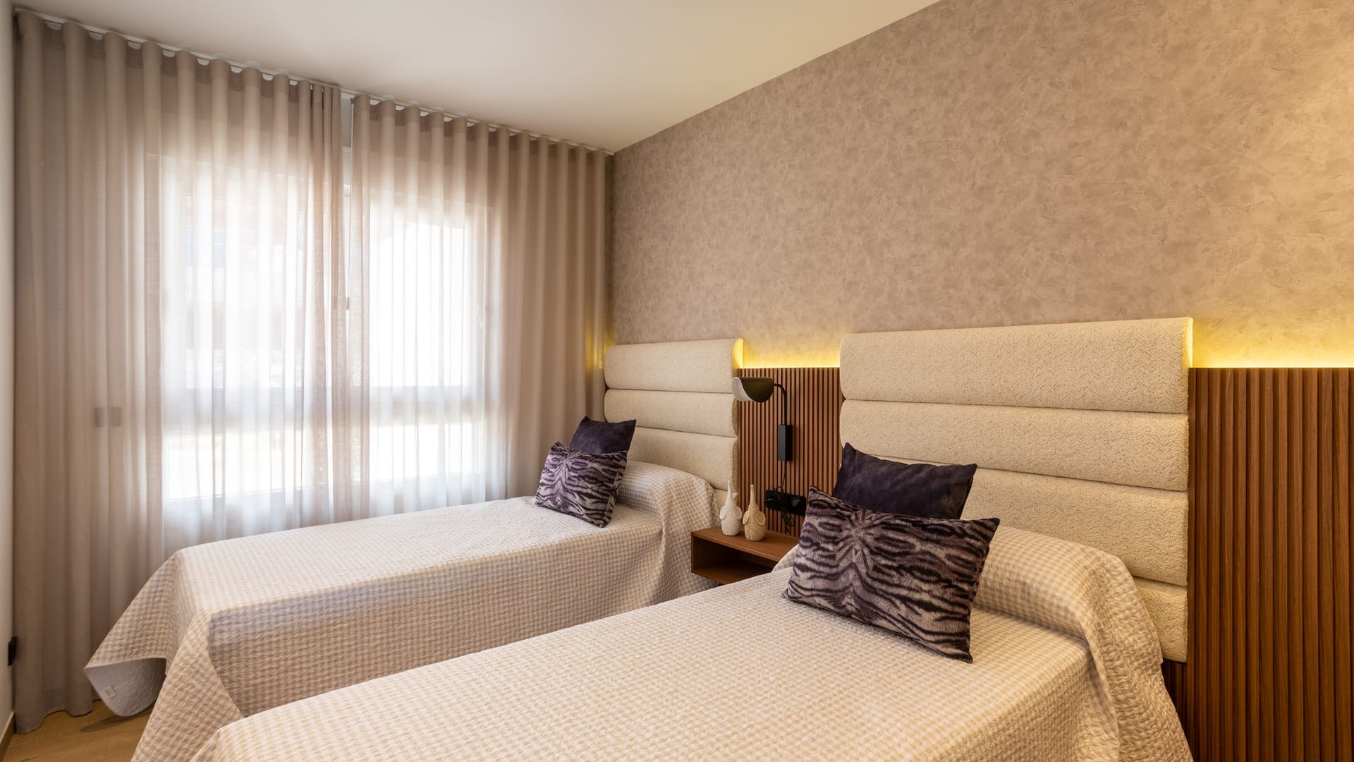 Obra nueva - Apartamentos -
La Finca Golf