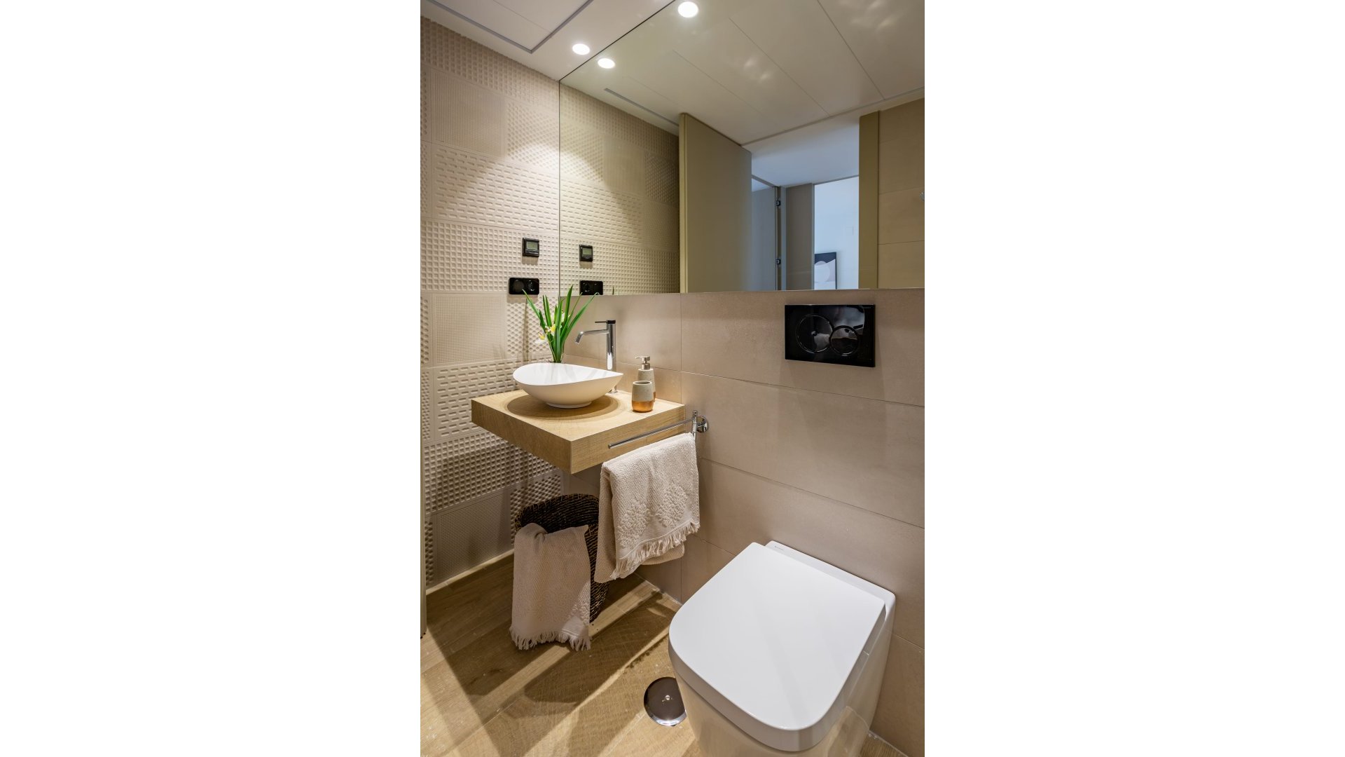 Obra nueva - Apartamentos -
La Finca Golf