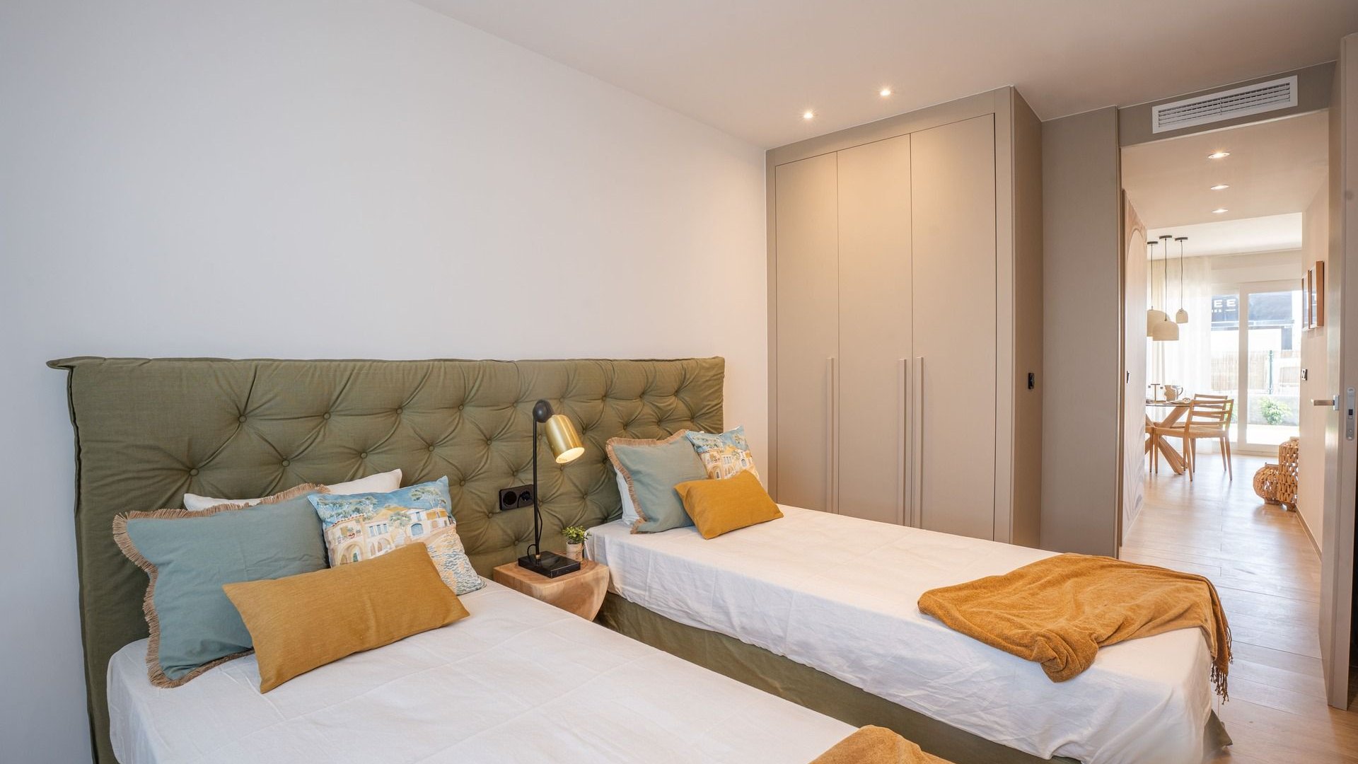 Obra nueva - Apartamentos -
La Finca Golf