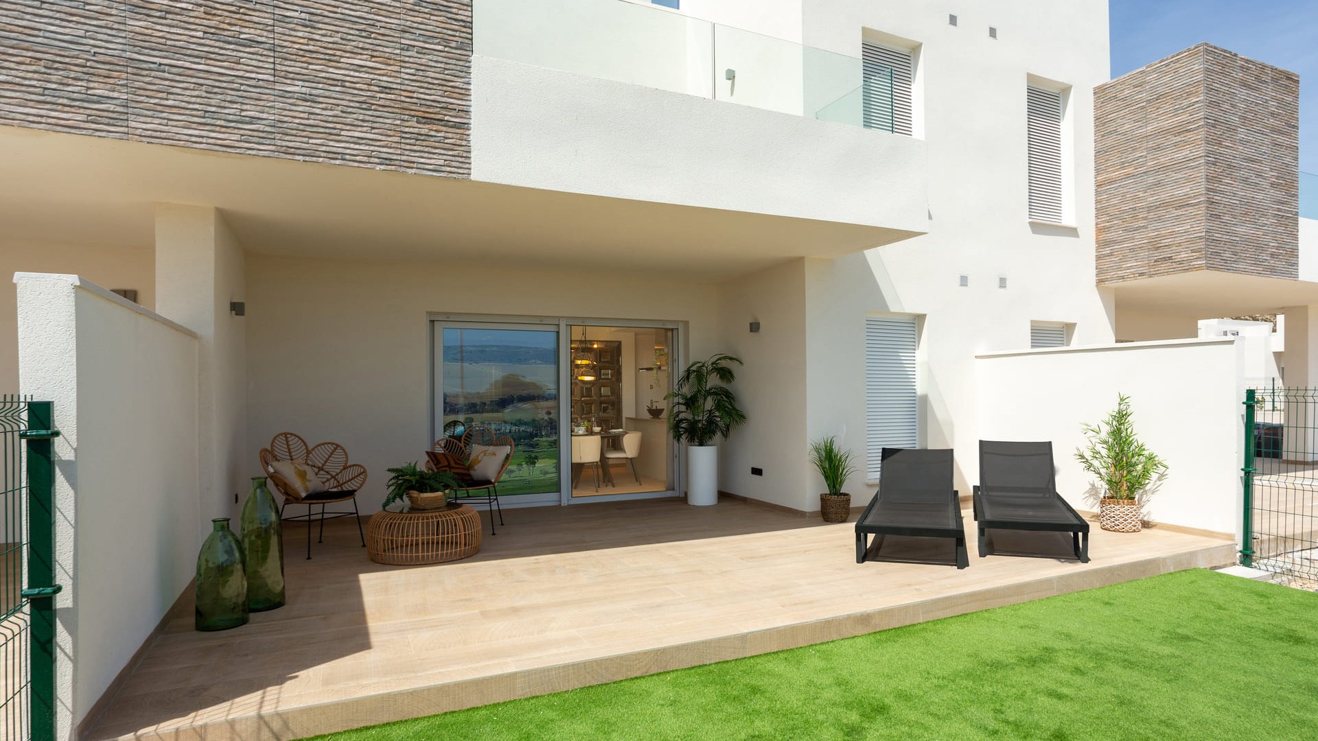 Obra nueva - Apartamentos -
La Finca Golf