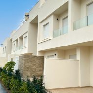 Obra nueva - Apartamentos -
La Finca Golf