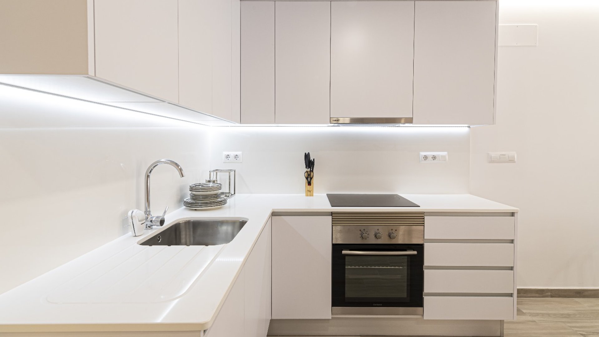 Obra nueva - Apartamentos -
La Manga del Mar Menor