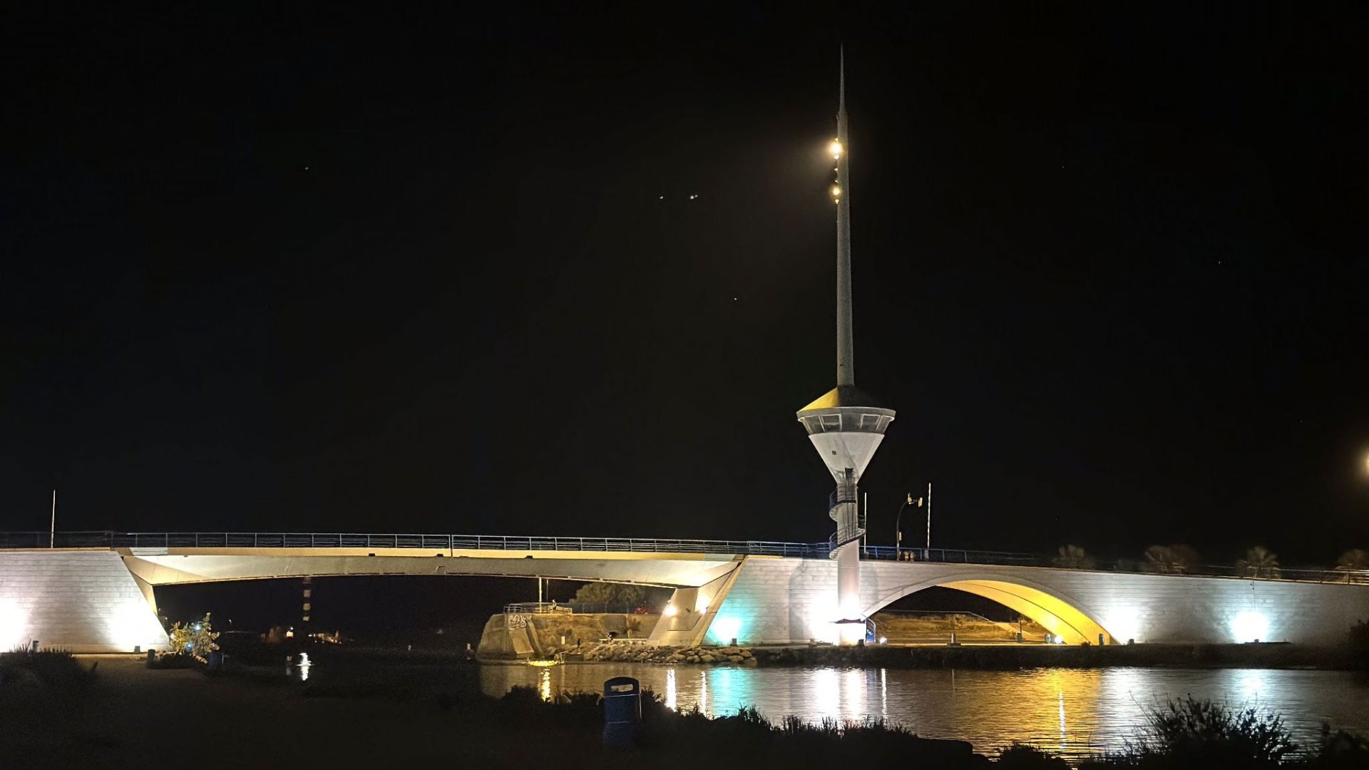 Obra nueva - Apartamentos -
La Manga del Mar Menor