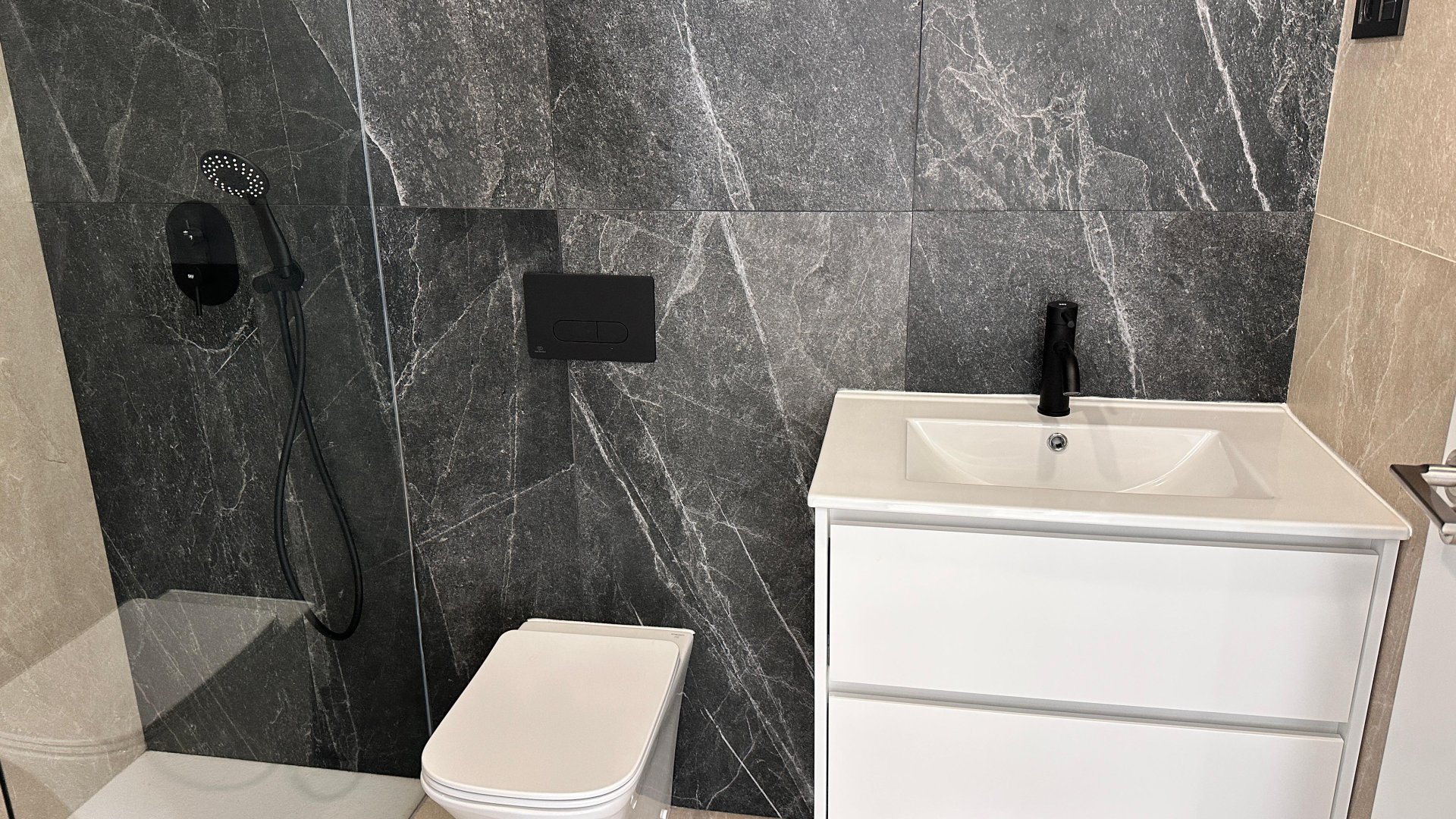 Obra nueva - Apartamentos -
Los Alcazares - Los Alcázares