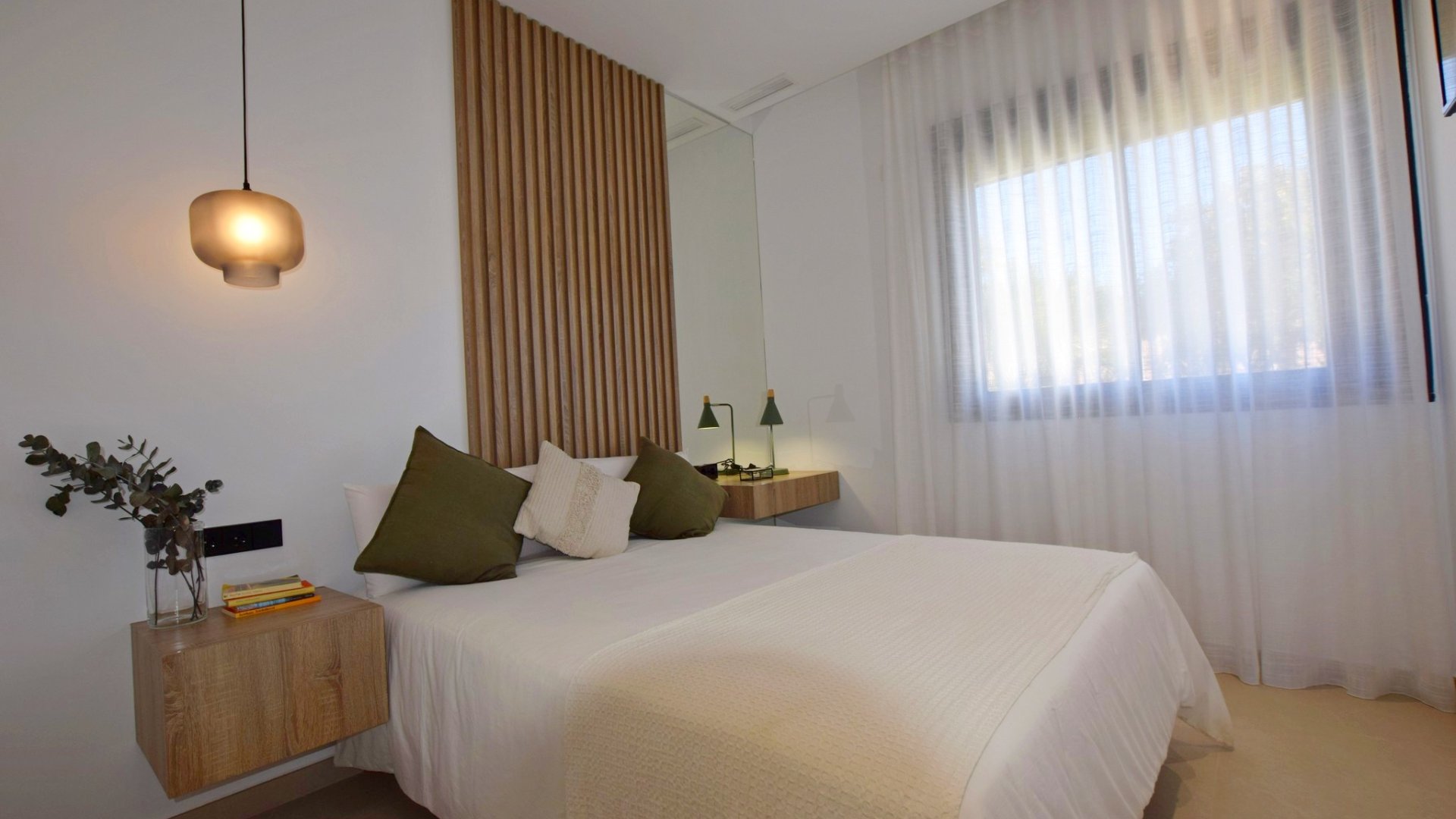 Obra nueva - Apartamentos -
Los Guardianes