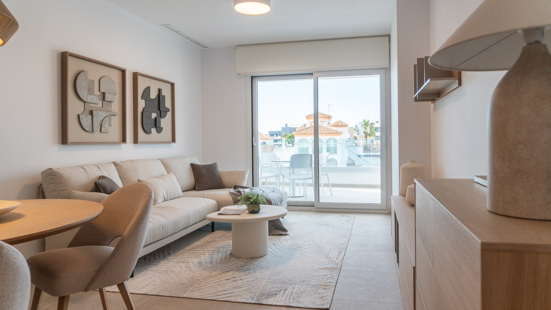 Obra nueva - Apartamentos -
Playa Flamenca