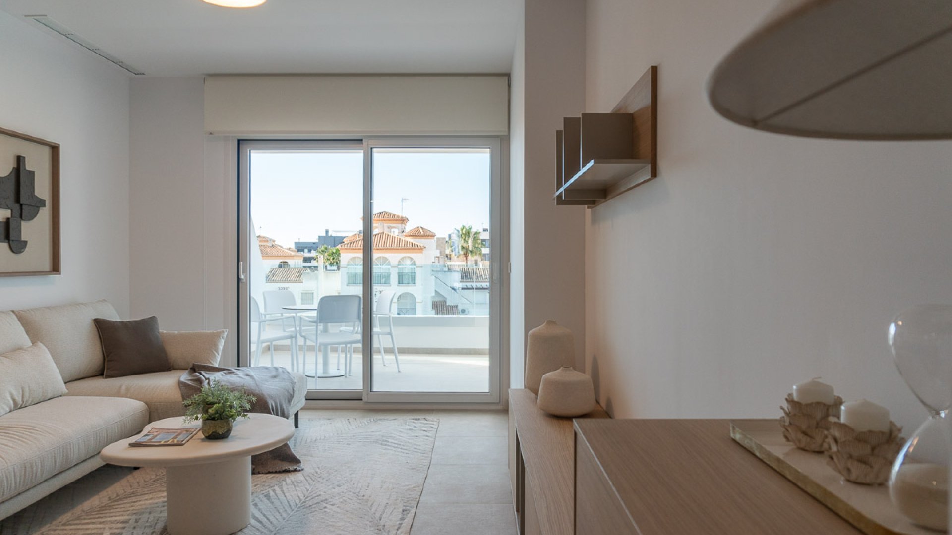 Obra nueva - Apartamentos -
Playa Flamenca