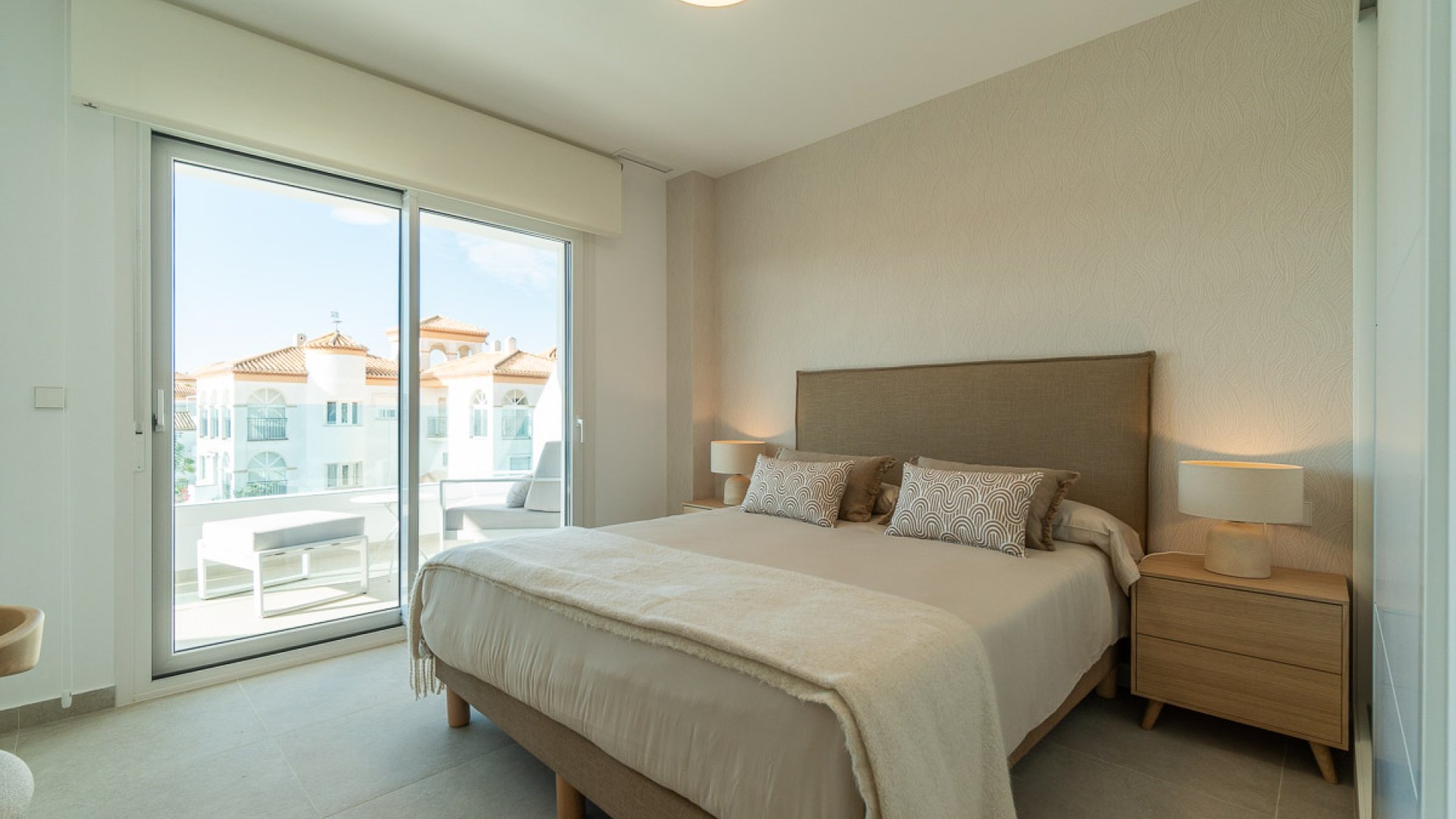 Obra nueva - Apartamentos -
Playa Flamenca