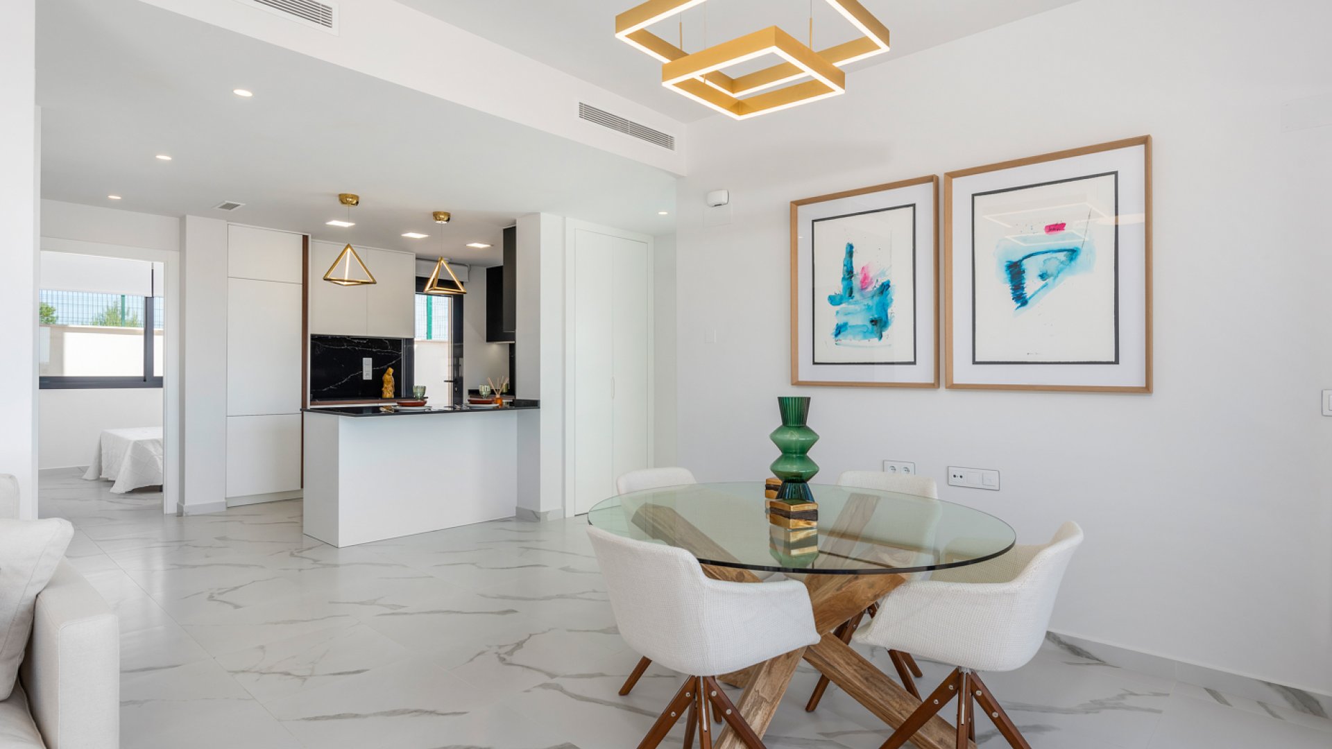 Obra nueva - Apartamentos -
San Miguel de Salinas