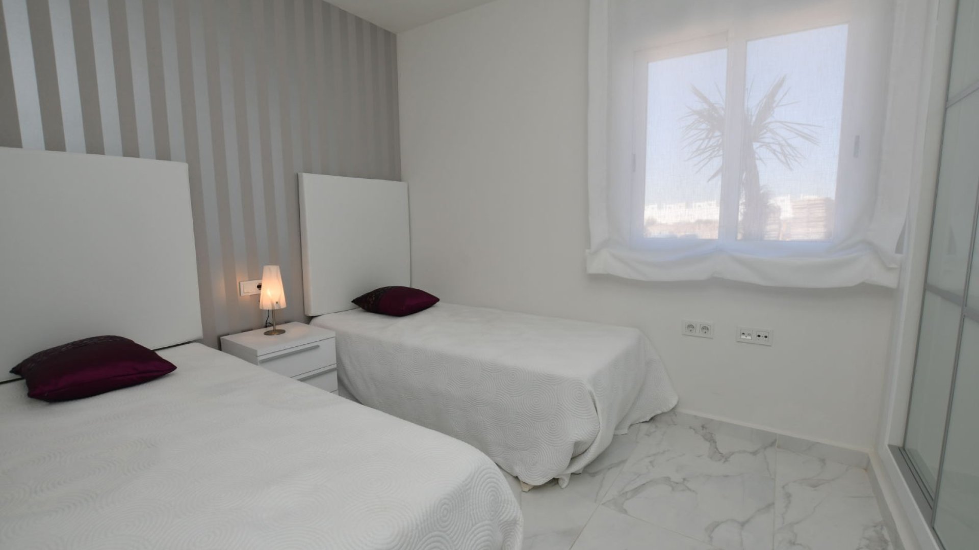 Obra nueva - Apartamentos -
San Miguel de Salinas