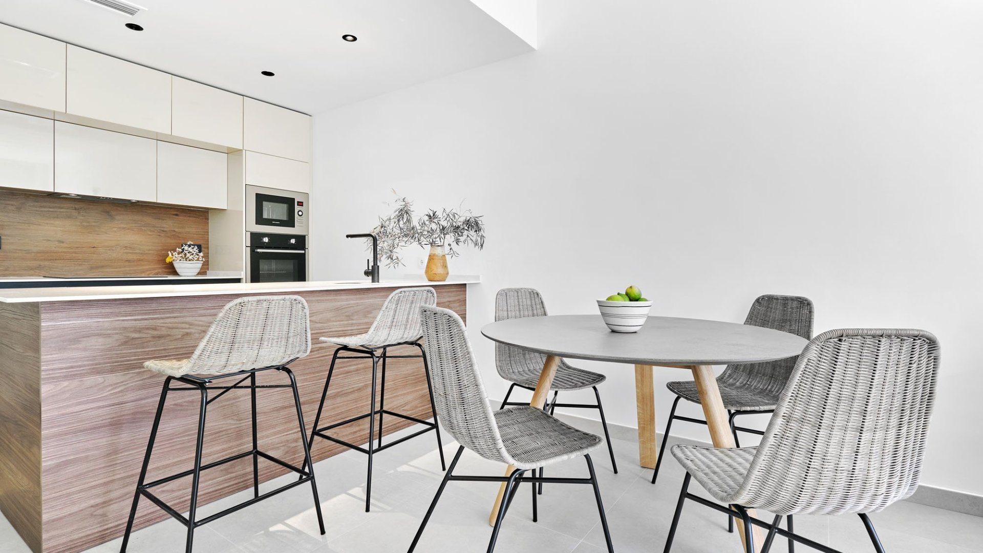 Obra nueva - Apartamentos -
Torrevieja