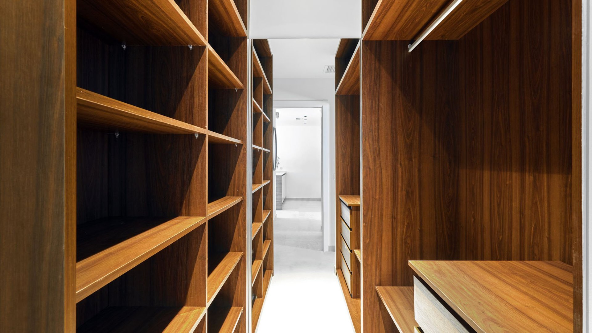 Obra nueva - Apartamentos -
Torrevieja