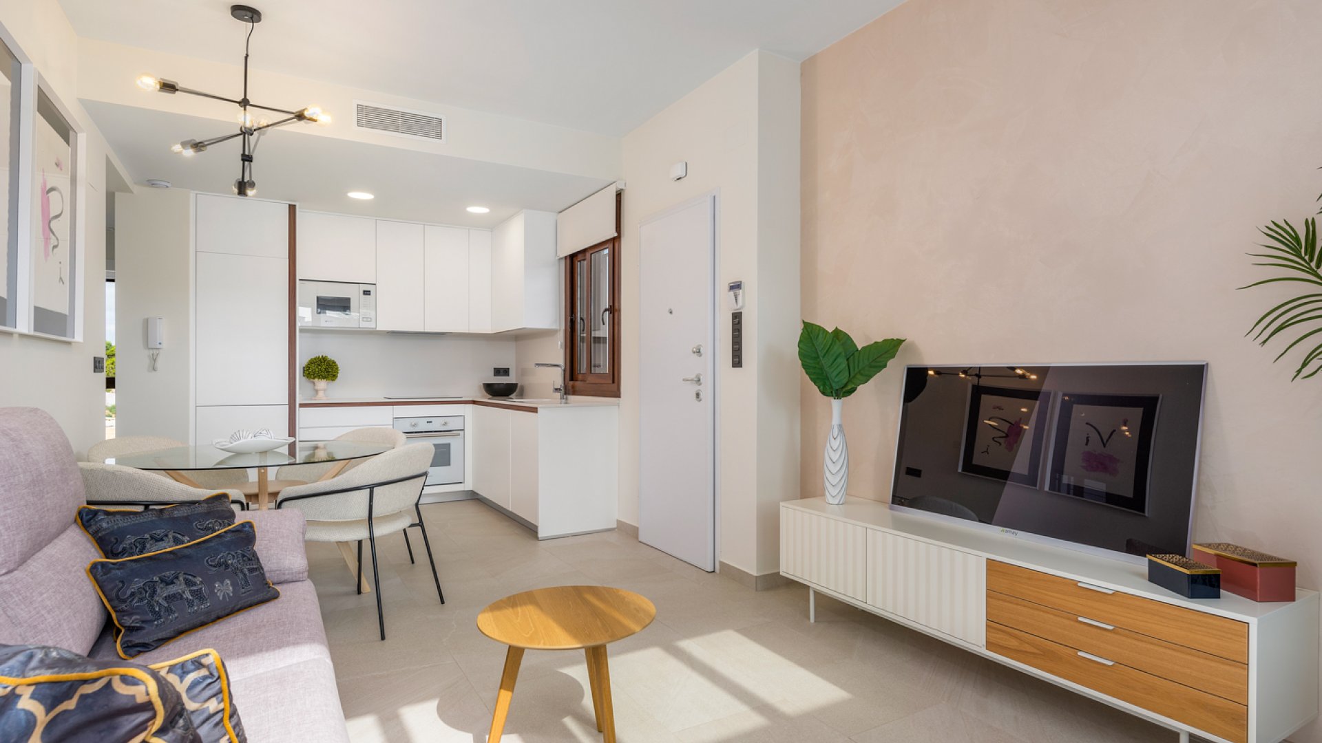 Obra nueva - Apartamentos -
Torrevieja