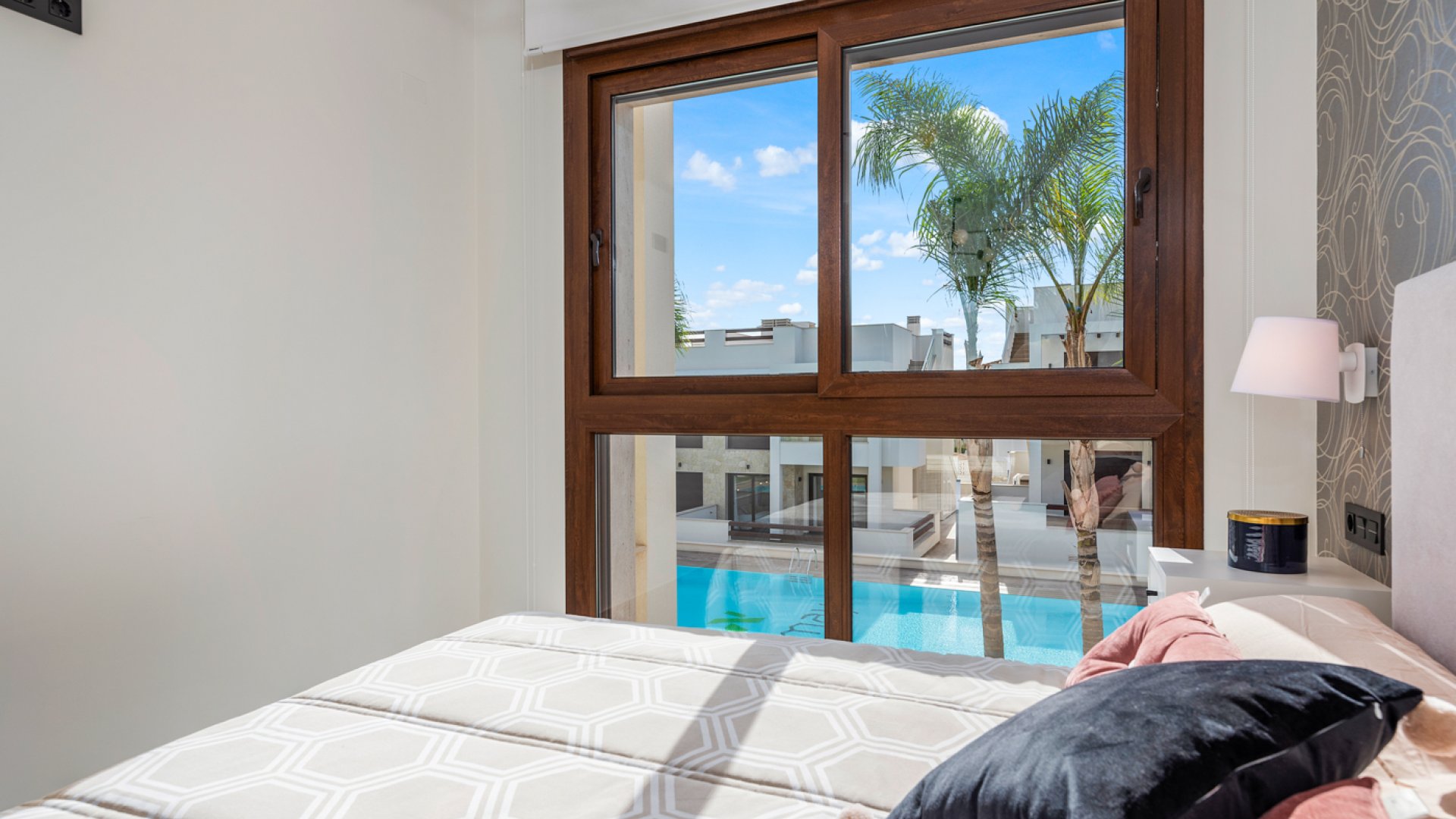 Obra nueva - Apartamentos -
Torrevieja