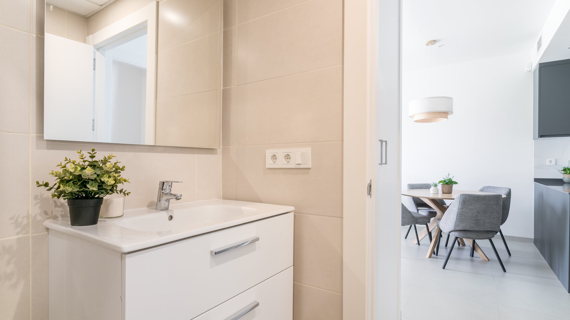 Obra nueva - Apartamentos -
Torrevieja