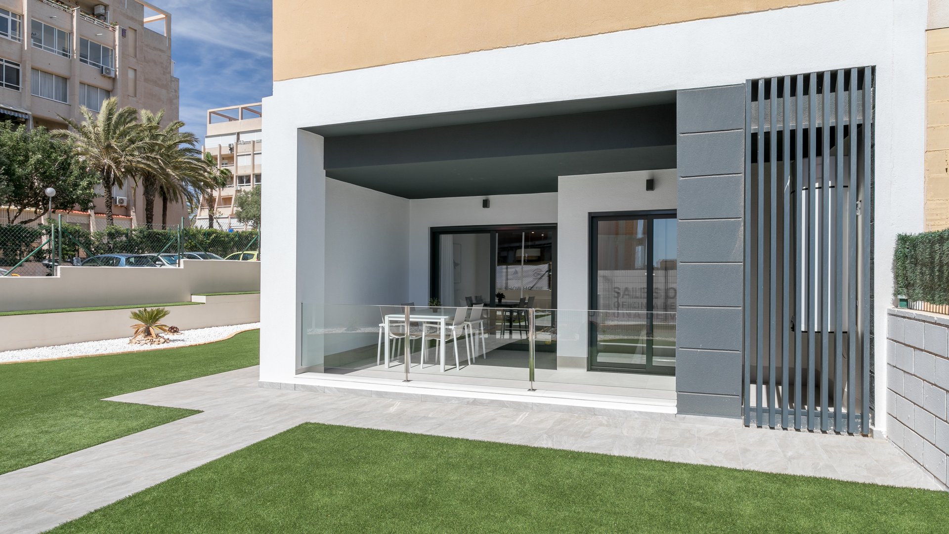 Obra nueva - Apartamentos -
Torrevieja