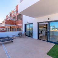 Obra nueva - Apartamentos -
Torrevieja
