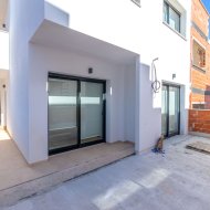 Obra nueva - Apartamentos -
Torrevieja