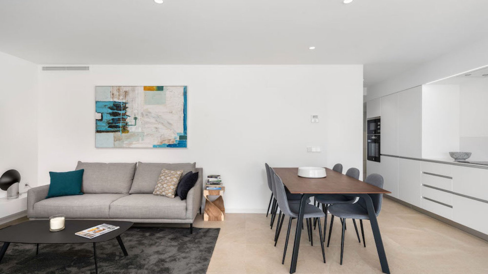 Obra nueva - Apartamentos -
Torrevieja