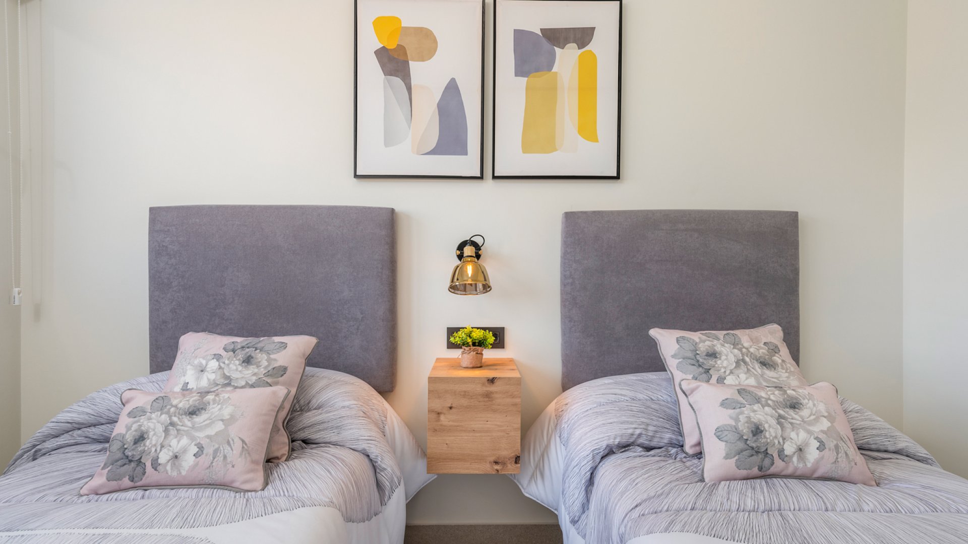 Obra nueva - Apartamentos -
Torrevieja