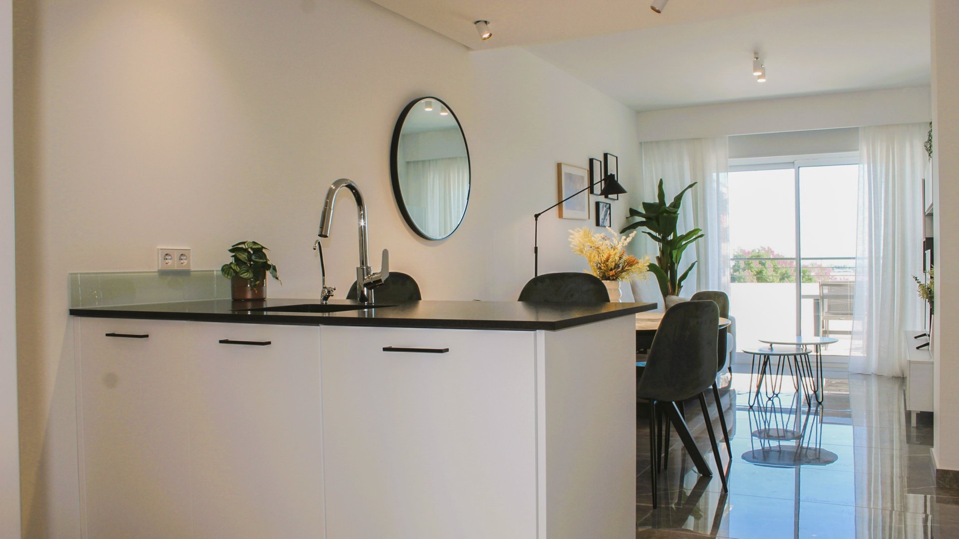Obra nueva - Apartamentos -
Xeresa