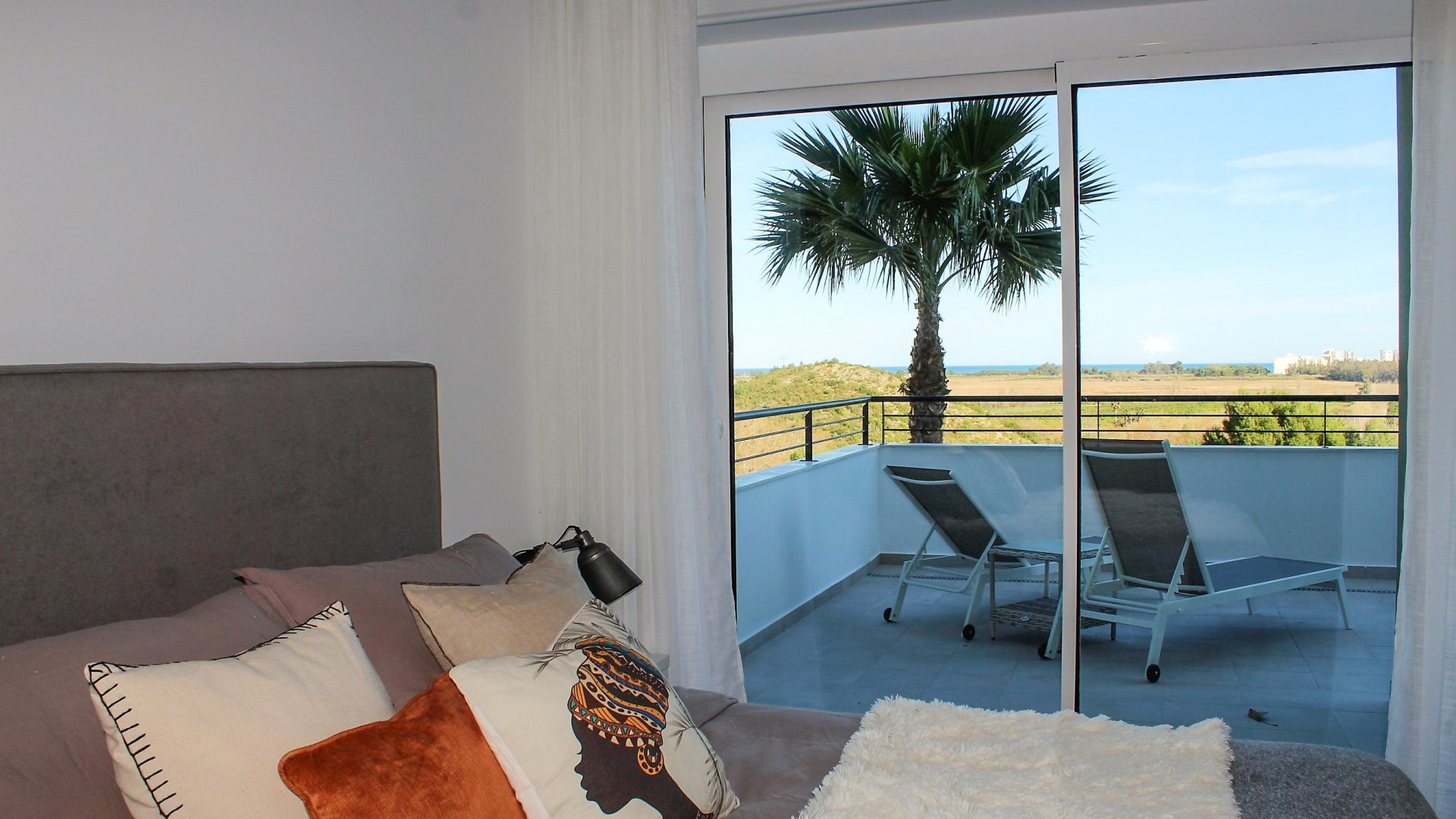 Obra nueva - Apartamentos -
Xeresa