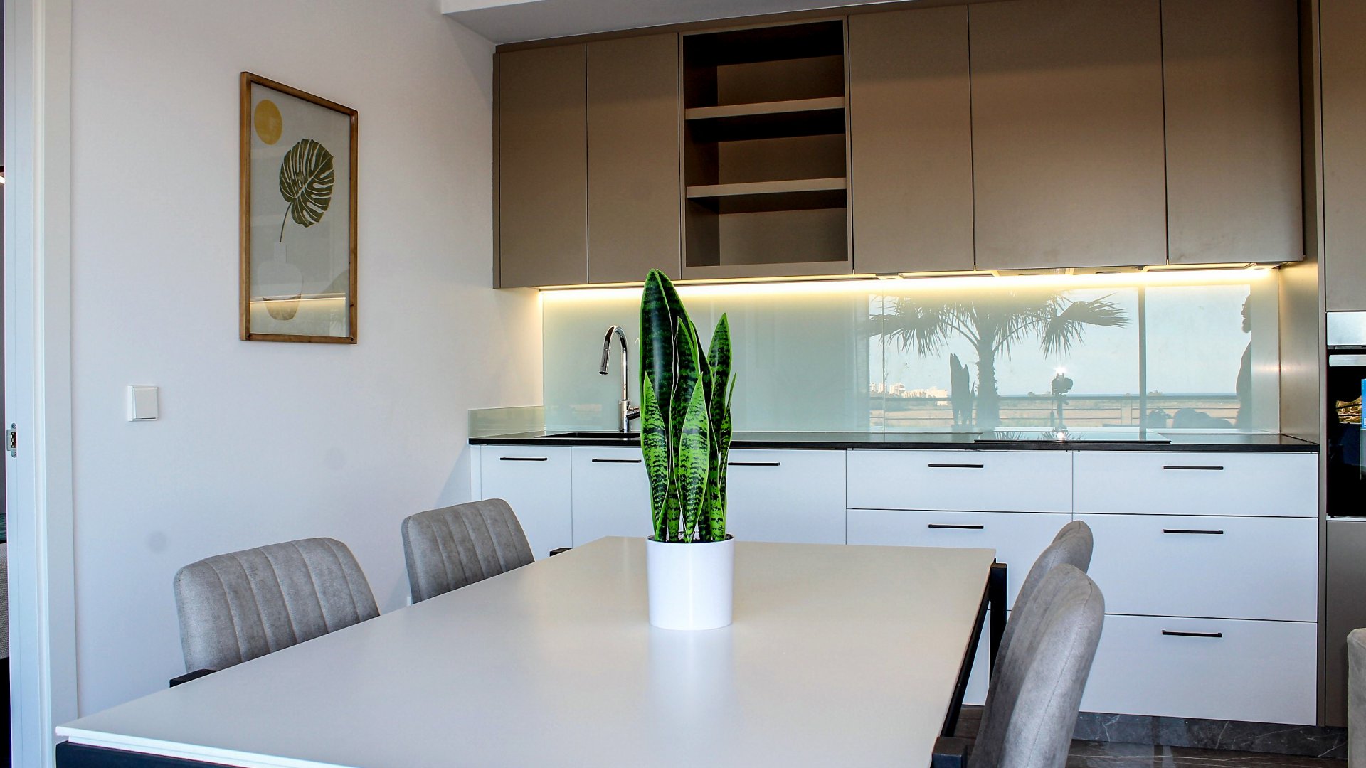 Obra nueva - Apartamentos -
Xeresa