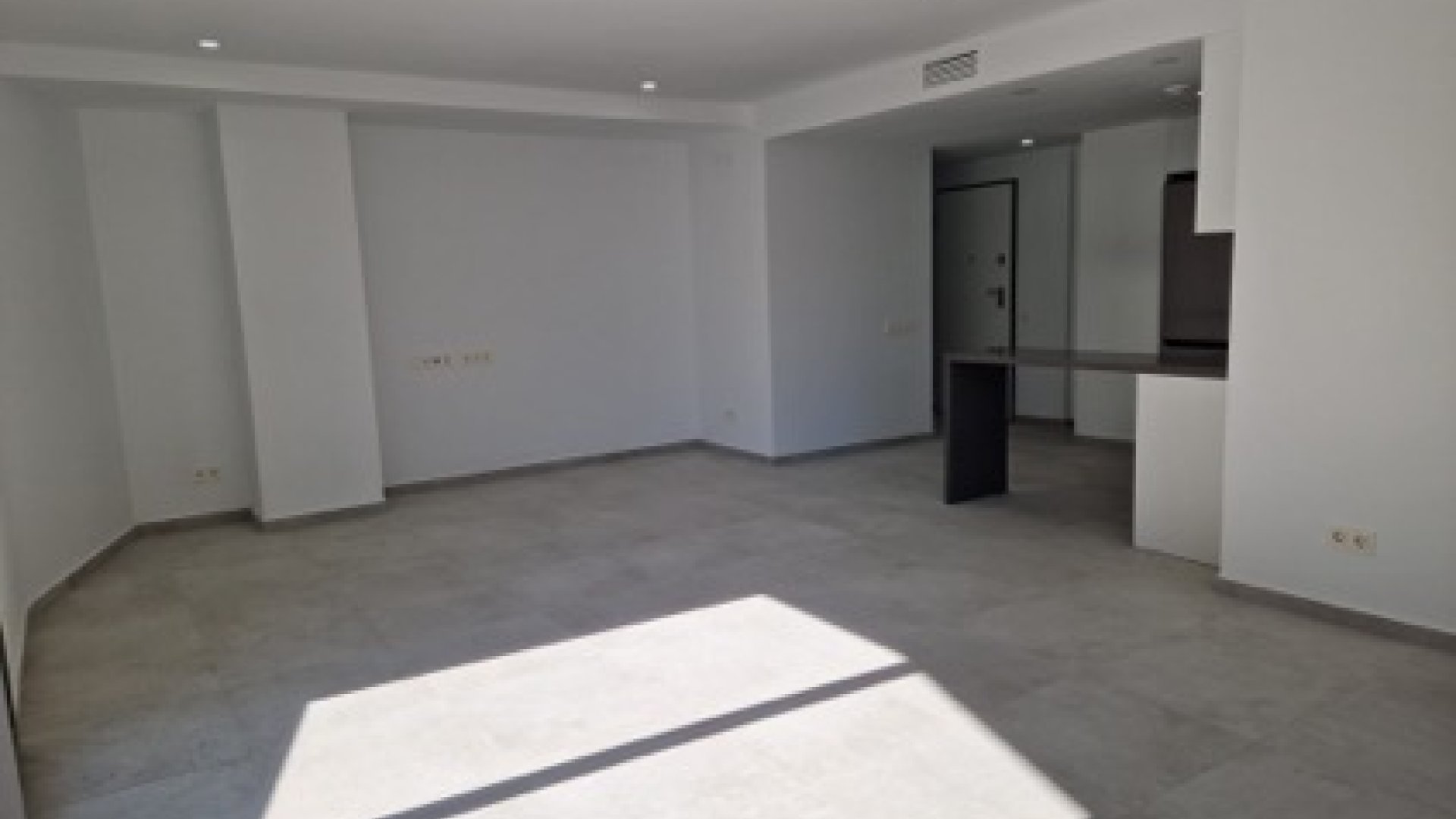 Obra nueva - Ático -
Torrevieja