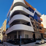 Obra nueva - Ático -
Torrevieja
