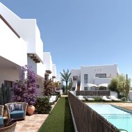 Obra nueva - Bungalow -
Pilar de la Horadada